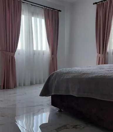 Lavinya *